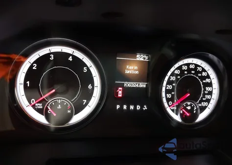 2014 Ram 1500 Express z USA, uszkodzony, nr VIN 1C6RR7FT3ES125648